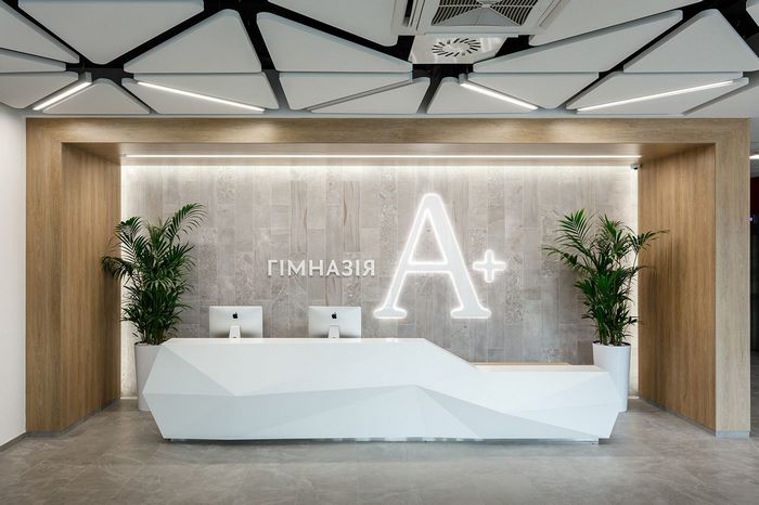 高端展廳設(shè)計如何打造