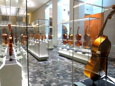 吉他展廳設(shè)計(jì)說(shuō)明及展廳設(shè)計(jì)技巧介紹，看完不虛此行